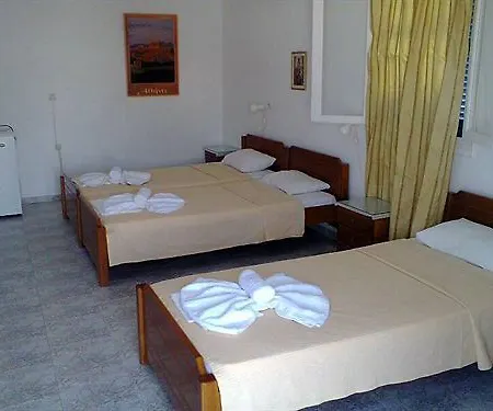 Hotel Zannes Perissa (Santorini)
